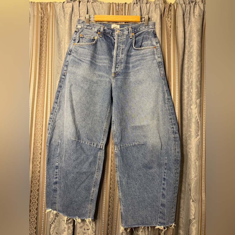 Citizens Of Humanity Horseshoe Wide Leg Barrel Jeans in First Class. - Picture 7 of 11